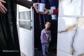 روایتی از خیرانی که شیرخشک نوزادان حاشیه شهر مشهد را تأمین می&zwnj;کنند