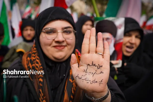 زنان و دختران ایران پای کار انقلاب + فیلم و  عکس