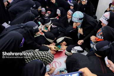 آخرین روز اعتکاف نوجوانان دهه هشتادی در حرم مطهر رضوی