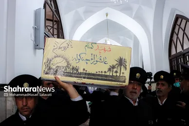 آخرین روز اعتکاف نوجوانان دهه هشتادی در حرم مطهر رضوی