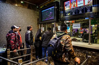 نوزدهمین جشنواره فیلم فجر مشهد