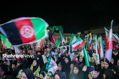 گزارش تصویری | بیعت مهاجران افغانستانی با حضور در عرصه میدان شهدای مشهد با رهبر انقلاب اسلامی