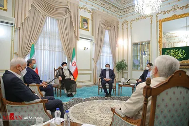 دیدار صمیمانه رئیس جمهور منتخب با کاندیداهای انتخابات ۱۴۰۰