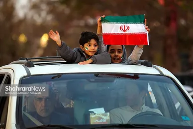 شادی مردم مشهد بعد از برد تیم ملی ایران