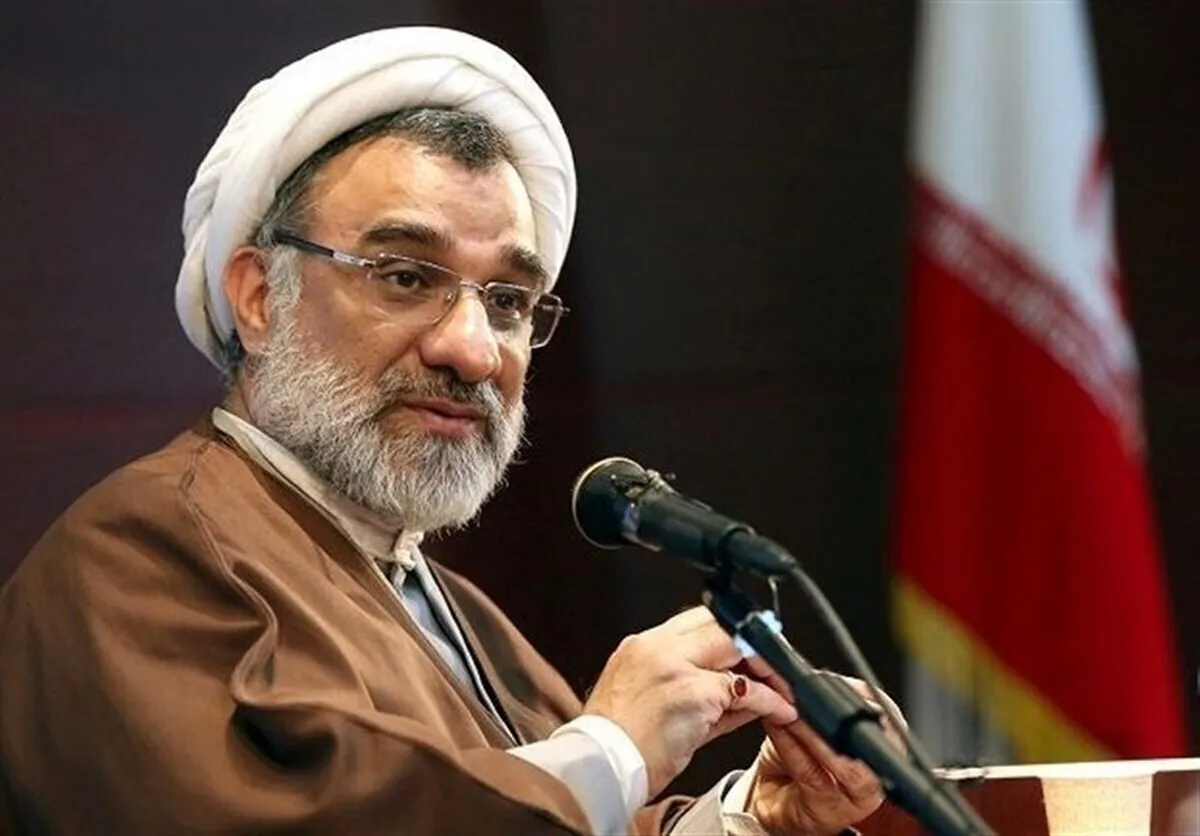 دبیر شورای عالی انقلاب فرهنگی: در صیانت از ایران و عزت آن لحظه‌ای تردید نمی‌کنیم