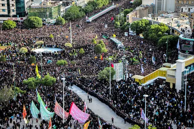 استقبال و تشییع پیکر رئیس‌جمهور و شهدای خدمت در مشهد - 4