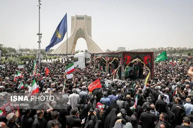 گزارش تصویری | مراسم تشییع پیکر شهدای اقتدار در تهران (۷ تیر ۱۴۰۴)