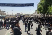 ابوالفضل العباس (ع) مظهر ولایتمداری و جوانمردی | عزاداران حسینی به سمت حرم رضوی رهسپار شدند + فیلم
