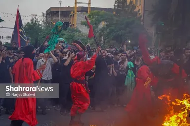 گزارش تصویری | آیین خیمه سوزان عصر عاشورا در بلوار هاشمیه مشهد (۴ تیر ۱۴۰۵)