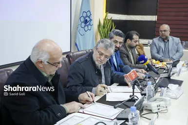 گزارش تصویری | جلسه امضای تفاهم‌نامه همکاری شهرداری مشهد مقدس و بنیاد مسکن انقلاب اسلامی خراسان رضوی