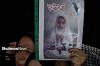 اجتماع بزرگ مردمی در یادبود شهدای مدرسه میناب در مشهد برگزار شد + فیلم