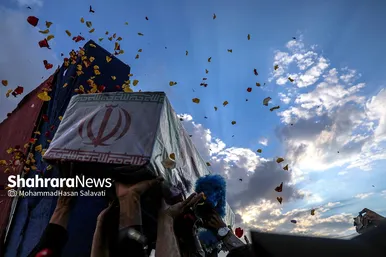 تشییع پیکر مطهر ۵ شهید مدافع حرم در مشهد