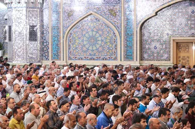 نماز عید قربان در حرم مطهر رضوی