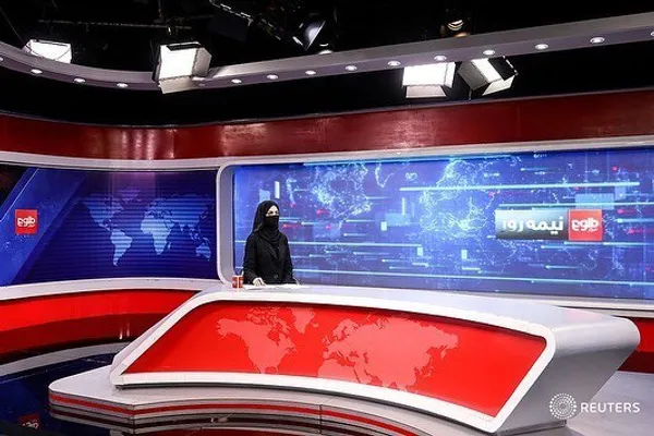 طالبان: دستور ما برای نقاب زدن مجریان زن تلویزیون لازم الاجراست + تصاویر