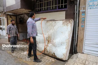 عکس‌هایی از خیابان سپاه در محله سیدی مشهد ۴۸ ساعت پس از سیل