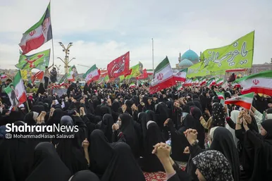 گزارش تصویری | اجتماع بزرگ «مشت‌های گره‌کرده» در حرم مطهر رضوی