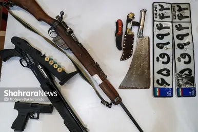 عکس‌هایی از نمایشگاه کشفیات پلیس در مشهد
