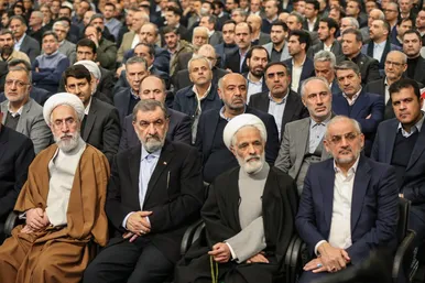 گزارش تصویری | دیدار جمعی از فعالان اقتصادی کشور با رهبر معظم انقلاب اسلامی (۳ بهمن ۱۴۰۳)