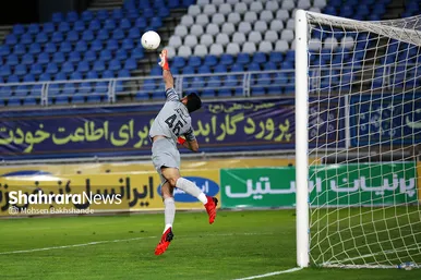 بازی دو تیم نساجی مازندران و سپاهان اصفهان در لیگ برتر