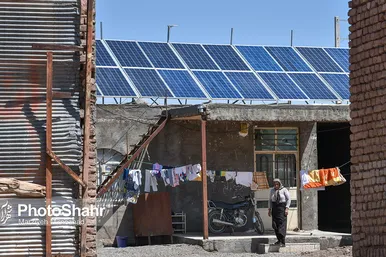 درآمدزایی اهالی روستای چاه نسر به کمک پنل های خورشیدی