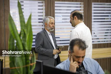 گزارش تصویری | بازدید مدیران شهری از روزنامه شهرآرا به مناسبت شانزدهمین سالگرد انتشار این روزنامه