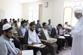 آغاز سال تحصیلی ۲ هزار و ۴۲۶ طلبه در حوزه علمیه خراسان