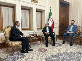 گروسی دیدار با عراقچی را مهم توصیف کرد (۲۷ فروردین ۱۴۰۴)