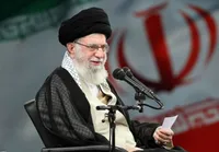 رهبر معظم انقلاب: ملت ایران در مقابل تخریبگران کوتاه نمی‌آید