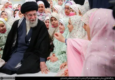 مراسم جشن تکلیف دختران دانش‌آموز در حضور رهبر معظم انقلاب