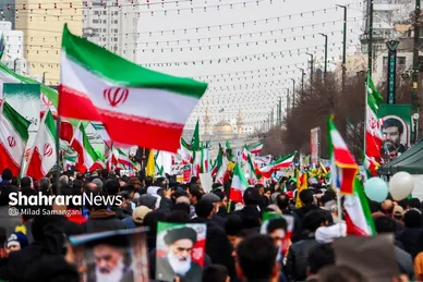 گزارش تصویری | راهپیمایی مردم مشهد در یوم الله ۲۲ بهمن ۲