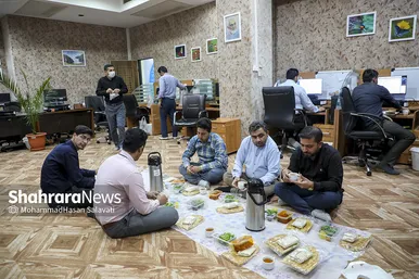 افطار به وقت خدمت