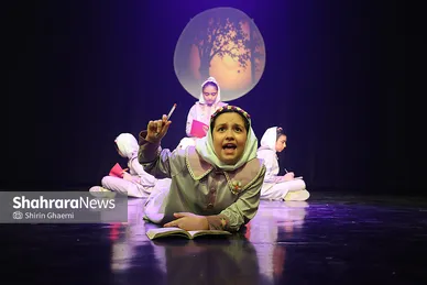 گزارش تصویری | اجرای نمایش «دختری که  خواب را  نوشید» در مشهد