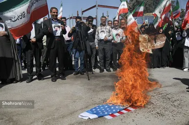 گزارش تصویری | تجمع دانشجویان انقلابی در مشهد