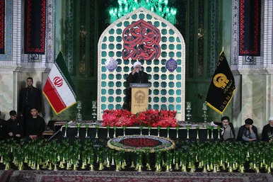 آیین خطبه خوانی شب شهادت امام رضا(ع) در حرم مطهر رضوی