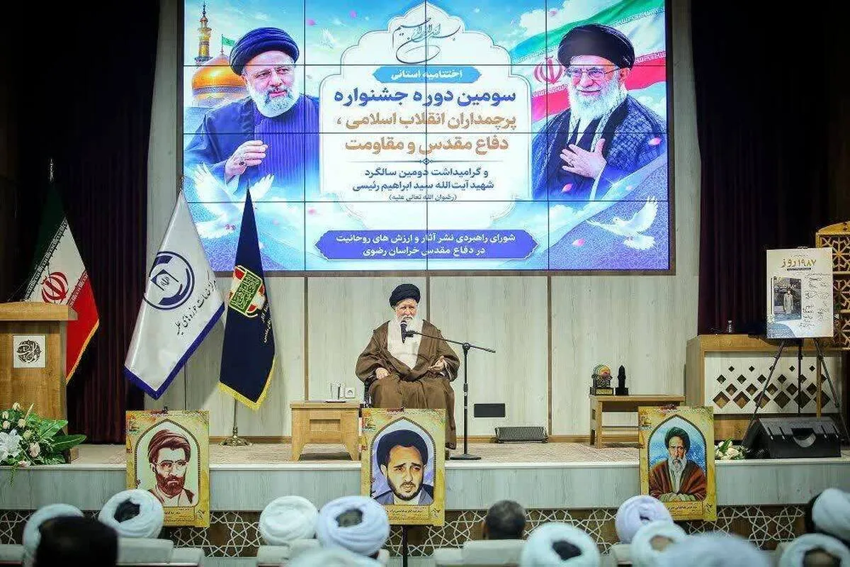انقلاب اسلامی باید محور همه تصمیمات کشور باشد | مبارزه، ماهیت جدایی‌ناپذیر انقلاب اسلامی است