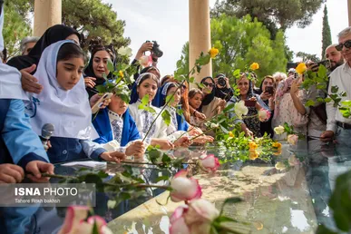 گزارش تصویری | آیین بزرگداشت حافظ با حضور وزیر ارشاد - شیراز