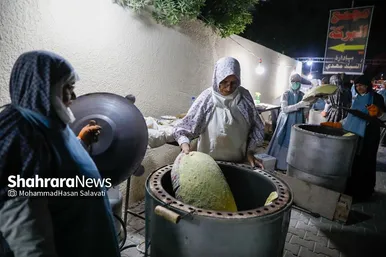 گزارش تصویری | نذر نان در مسیر کربلا