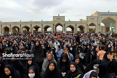 آئین اذن عزای حسینی و تعویض پرچم گنبد حرم مطهر رضوی