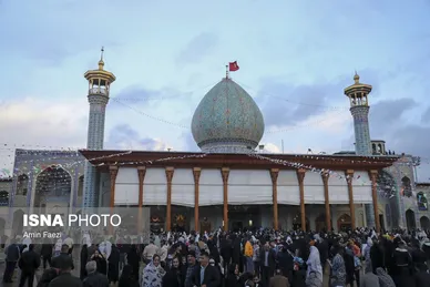 لحظه تحویل سال ۱۴۰۳ در حرم حضرت شاهچراغ (ع)