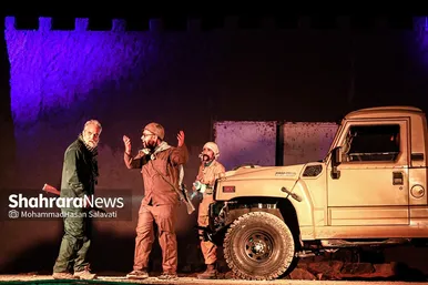 نمایش میدانی «نوری در نیمروز»