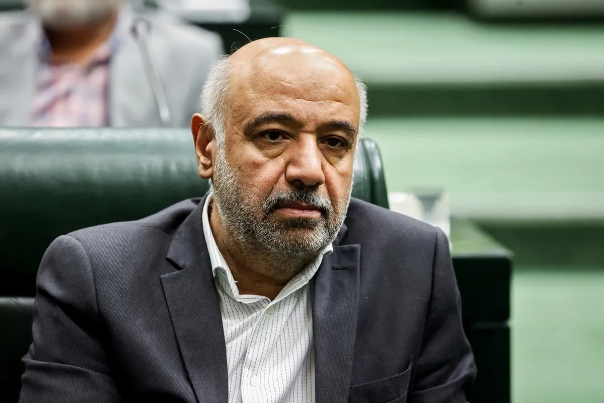وزیر کار به مجلس نرفت و کارت زرد گرفت (۲۳ دی ۱۴۰۴)