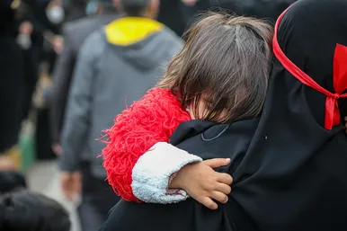 تشییع دو تن از شهدای حادثه تروریستی گلزار شهدای کرمان در مشهد