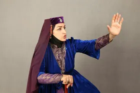 گفت وگو با پریسا سیمین مهر، نقال و مدرس شاهنامه و نقالی | نقالی از  ابزارهای  مهم حفظ  میراث شفاهی  ایران است