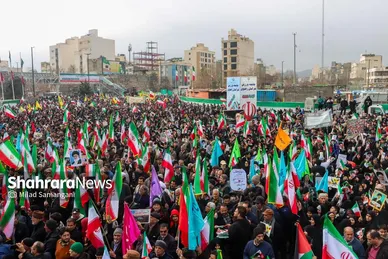 گزارش تصویری | راهپیمایی مردم مشهد در یوم الله ۲۲ بهمن ۲