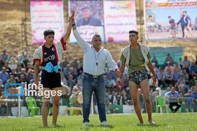 گزارش تصویری | مسابقات «کشتی با چوخه»