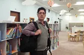 ویدئو | وقتی کتاب‌ها راه می‌روند | روایت کولبر فرهنگی که کتاب‌رسان است