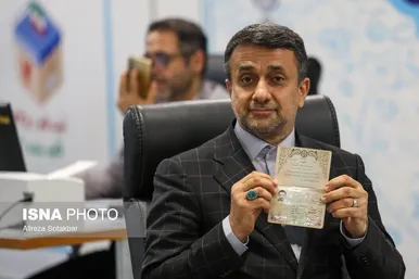 عکس‌هایی از چهارمین روز ثبت نام کاندیداهای چهاردهمین دوره انتخابات ریاست جمهوری
