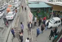 ویدئو| حمله وحشیانه اراذل و اوباش قمه‌کش به بازار گل شادمان