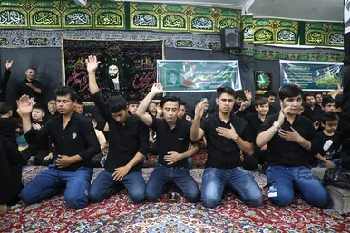 مراسم عزاداری شب هفتم محرم در حسینیه سادات نبی مهاجران افغانستانی‎