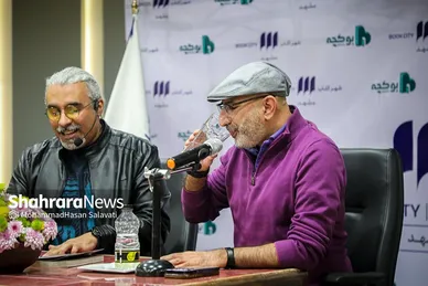 گپ و گفت منصور ضابطیان با موضوع کتاب جدیدش با عنوان «دو دستی»